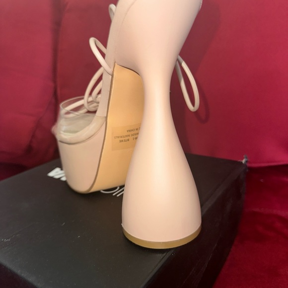 Brand NEW Nude Platform Heels- Size 8 - Fits like 7.5 - Picture 4 of 5